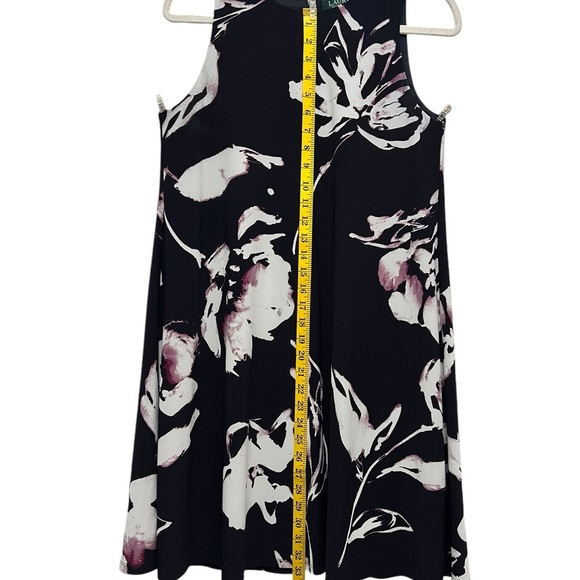 Lauren Ralph Lauren Shift Dress. Navy with Floral Print. Size 8. Knee le… - Picture 8 of 9